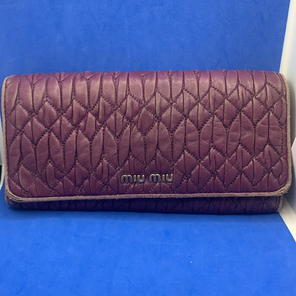 Authentic Miu Miu matelasse leather wallet